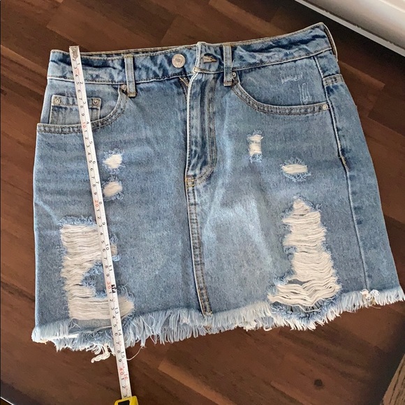 Forever 21 Dresses & Skirts - Forever 21 jean skirt Sz Small 25